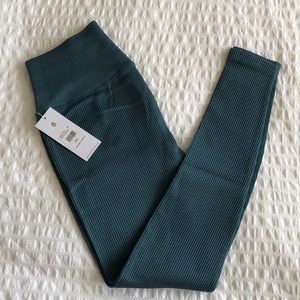 NWT Metta Ribbed Leggings